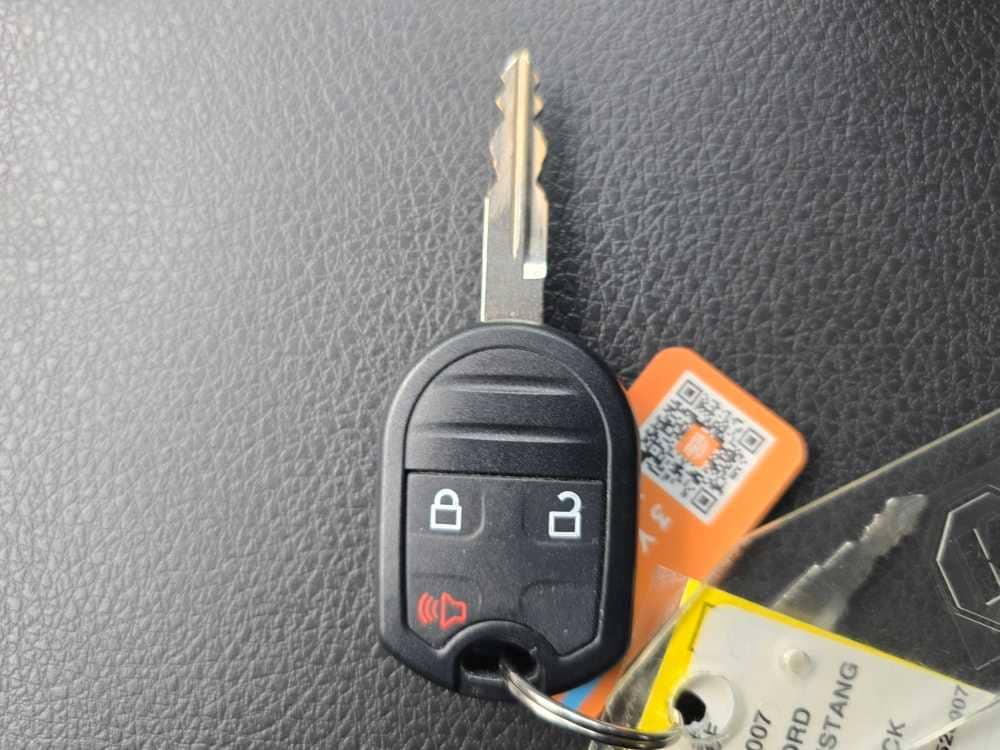 Thumbnail: 2007 Ford Mustang - 21