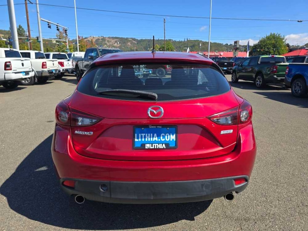 Used 2016 Mazda Mazda3 i Touring Hatchback