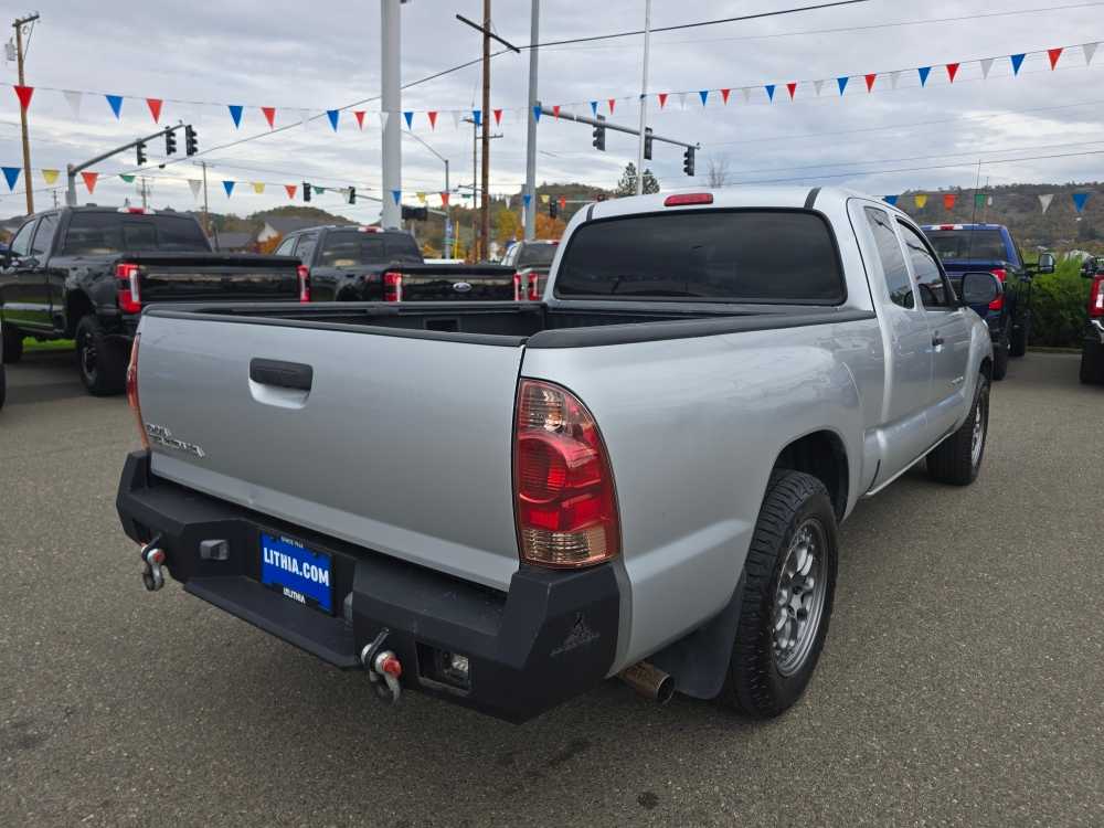 Thumbnail: 2012 Toyota Tacoma - 5