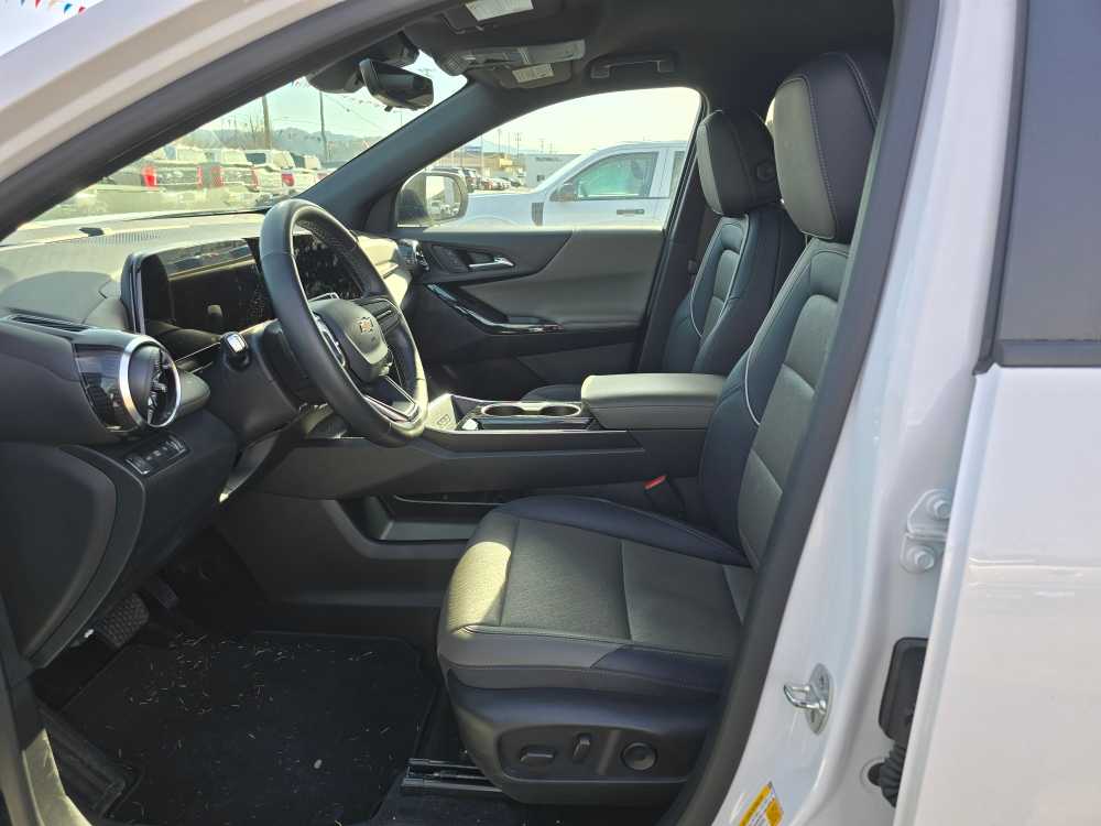 Thumbnail: 2025 Chevrolet Equinox - 9