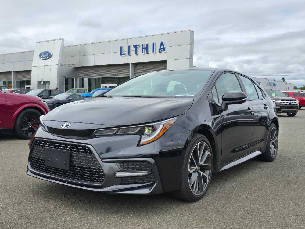 2022 Toyota Corolla SE Hero Image