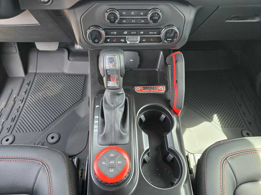 Thumbnail: 2025 Ford Bronco - 14