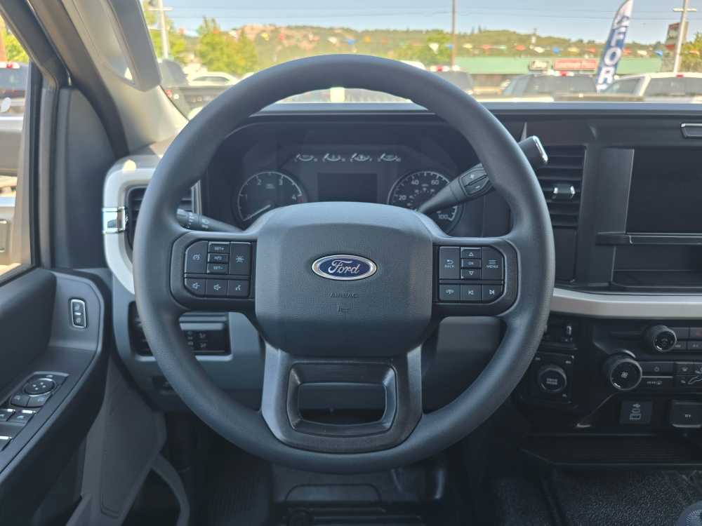 Thumbnail: 2025 Ford F-450 - 13