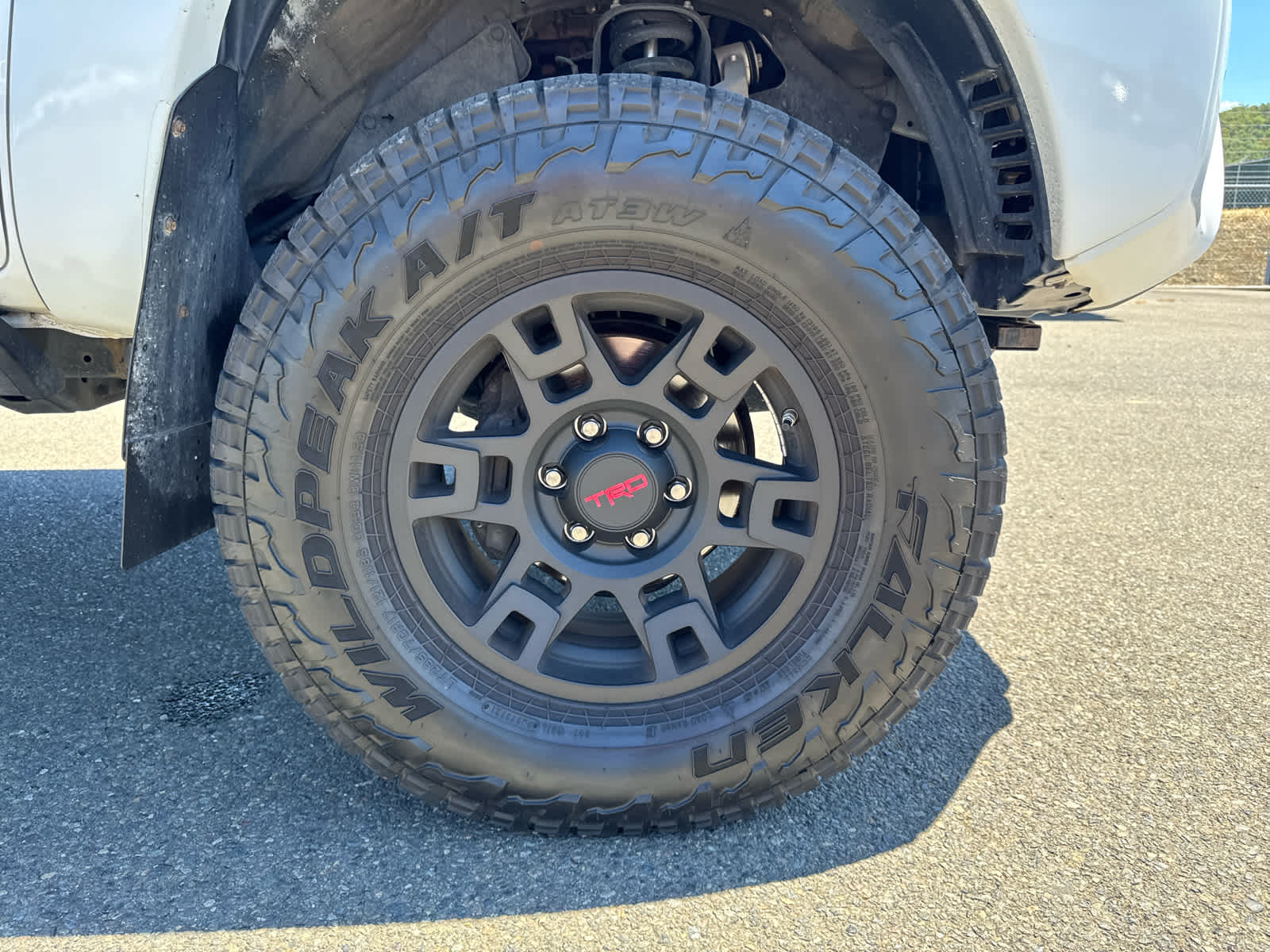 Thumbnail: 2015 Toyota Tacoma - 10