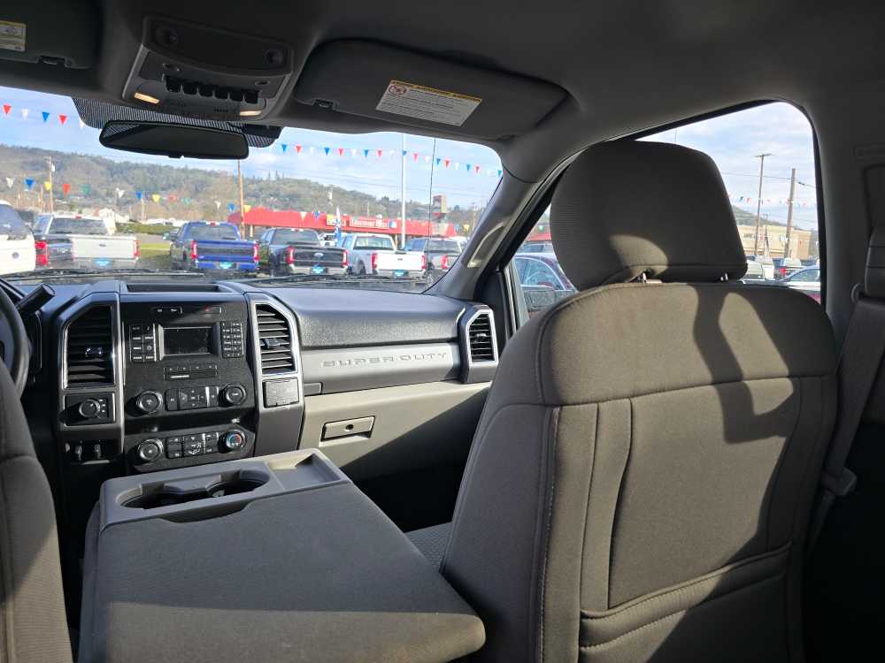 Thumbnail: 2019 Ford F-450 - 14