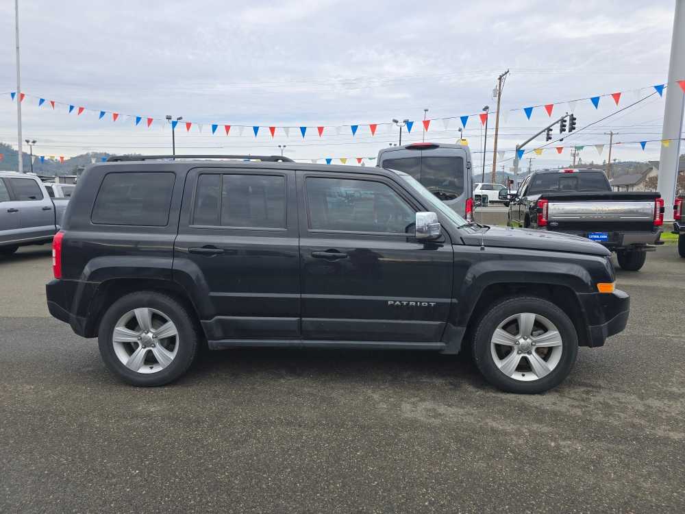 Thumbnail: 2013 Jeep Patriot - 6