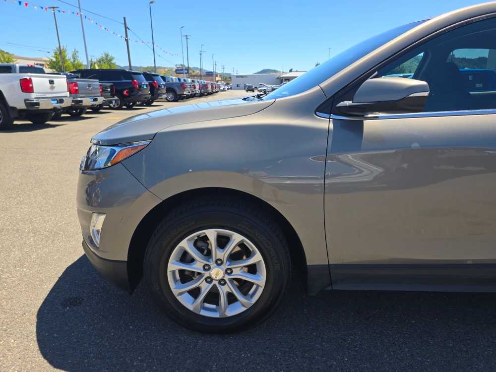 Thumbnail: 2019 Chevrolet Equinox - 17