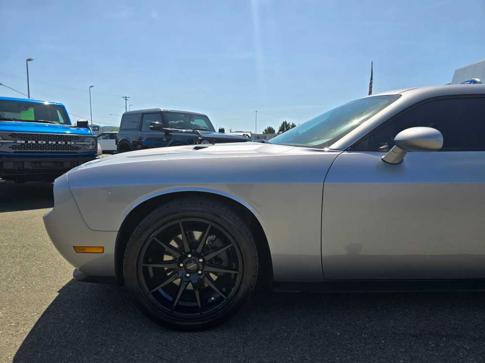 2013 Dodge Challenger SXT 18