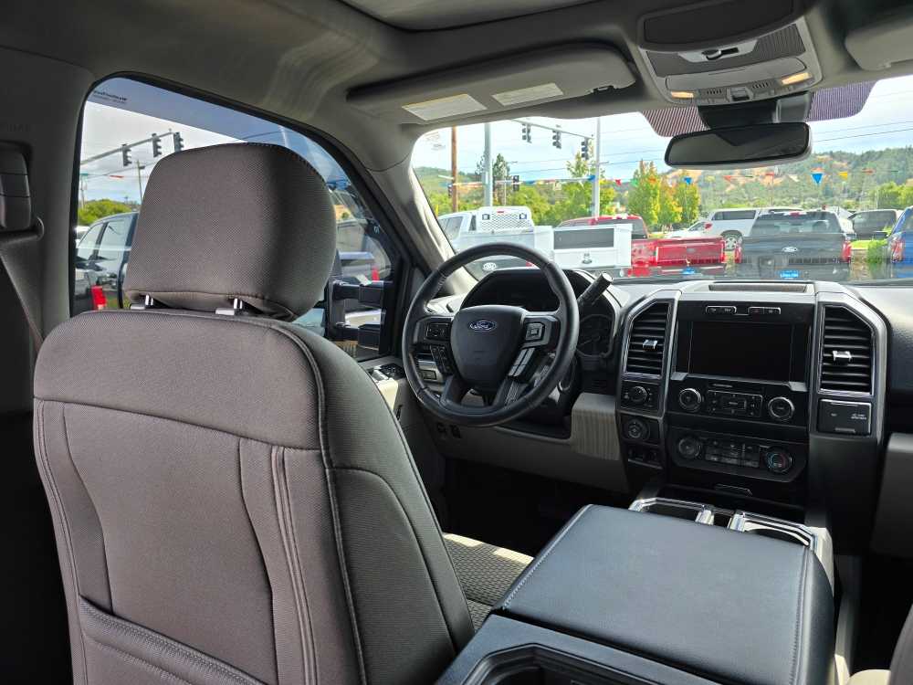 Thumbnail: 2019 Ford F-150 - 10