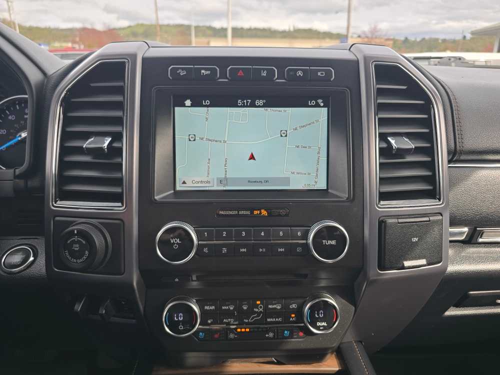 Thumbnail: 2018 Ford Expedition - 12