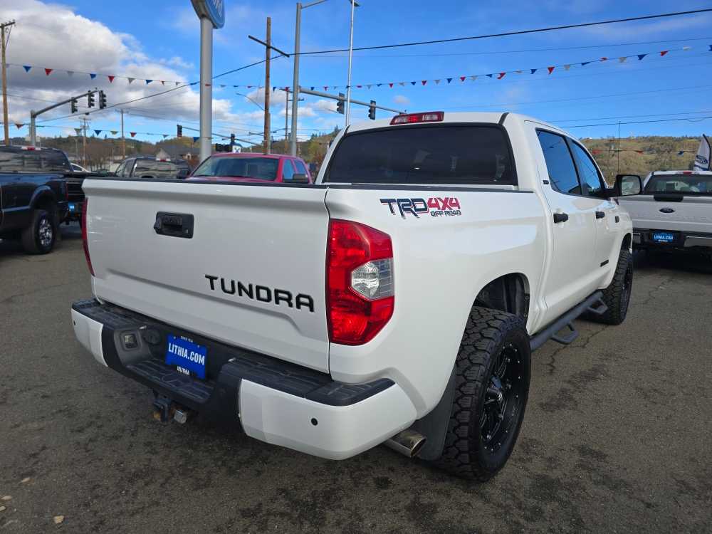 Thumbnail: 2016 Toyota Tundra - 5
