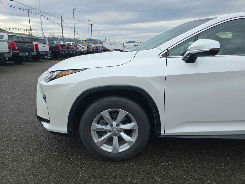 Thumbnail: 2017 Lexus RX - 18