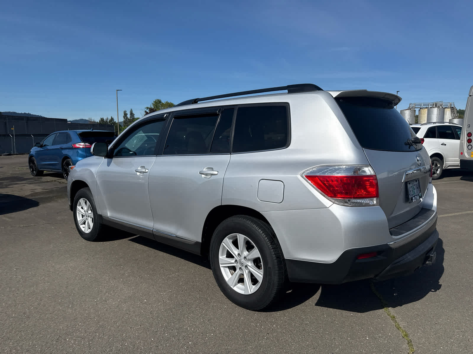 Thumbnail: 2012 Toyota Highlander - 3