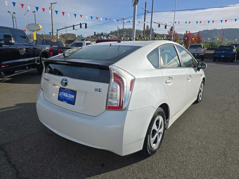 Thumbnail: 2013 Toyota Prius - 5