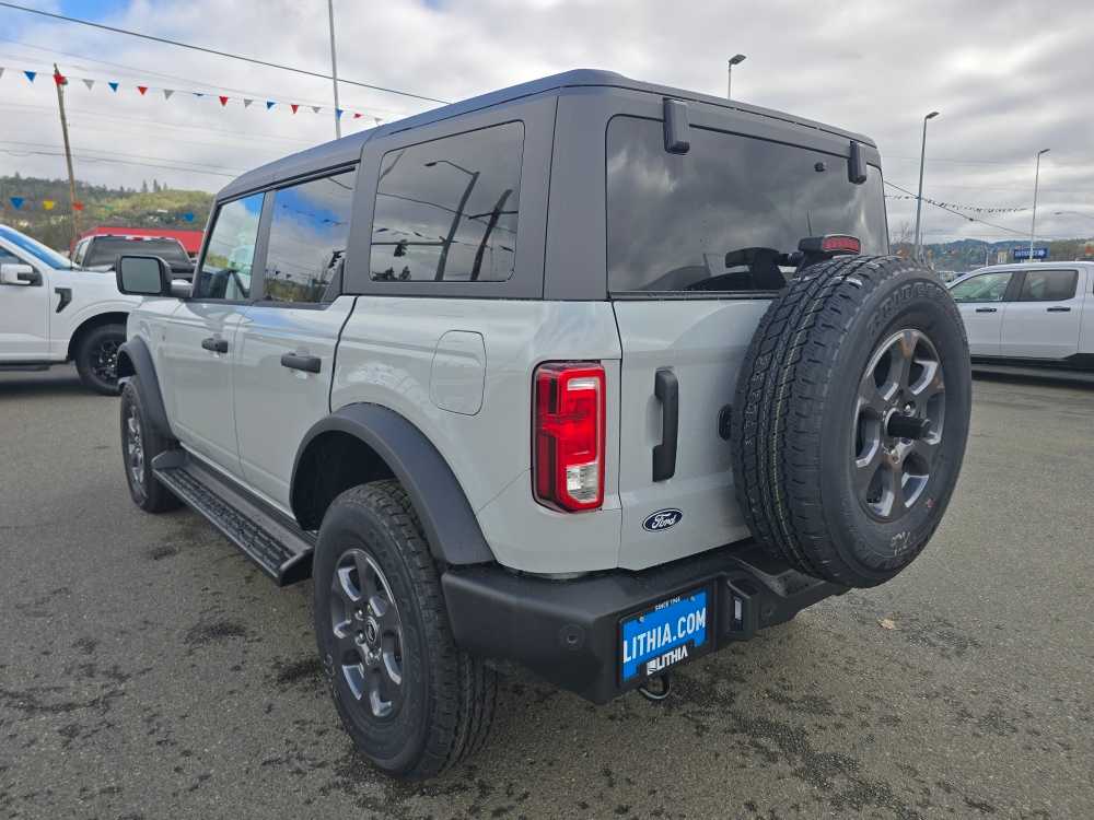 Thumbnail: 2026 Ford Bronco - 3