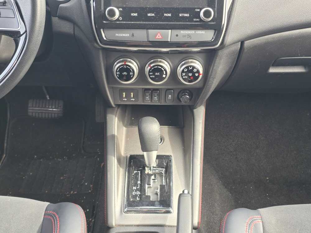 Thumbnail: 2024 Mitsubishi Outlander Sport - 13