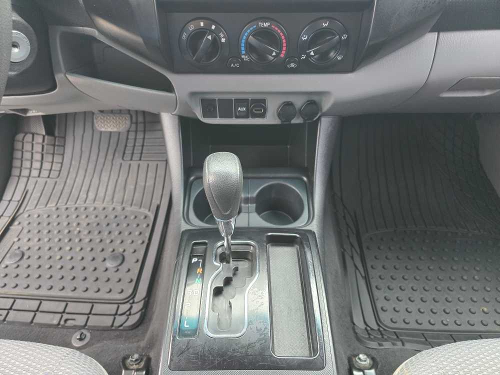 Thumbnail: 2012 Toyota Tacoma - 13