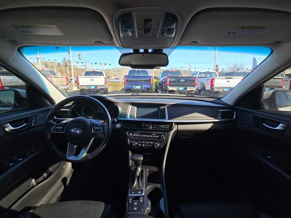 Thumbnail: 2020 Kia Optima - 15