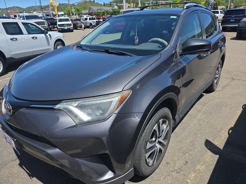 Thumbnail: 2016 Toyota RAV4 - 1