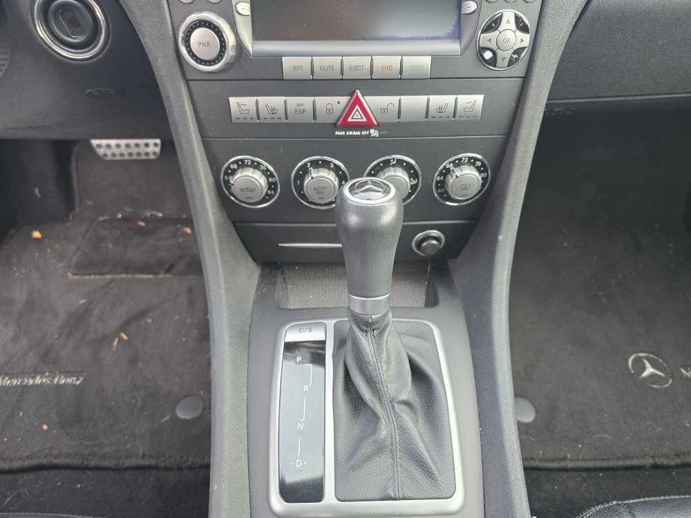 Thumbnail: 2005 Mercedes-Benz SLK - 13