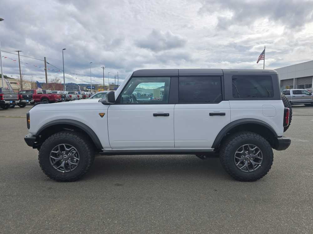 Thumbnail: 2025 Ford Bronco - 2