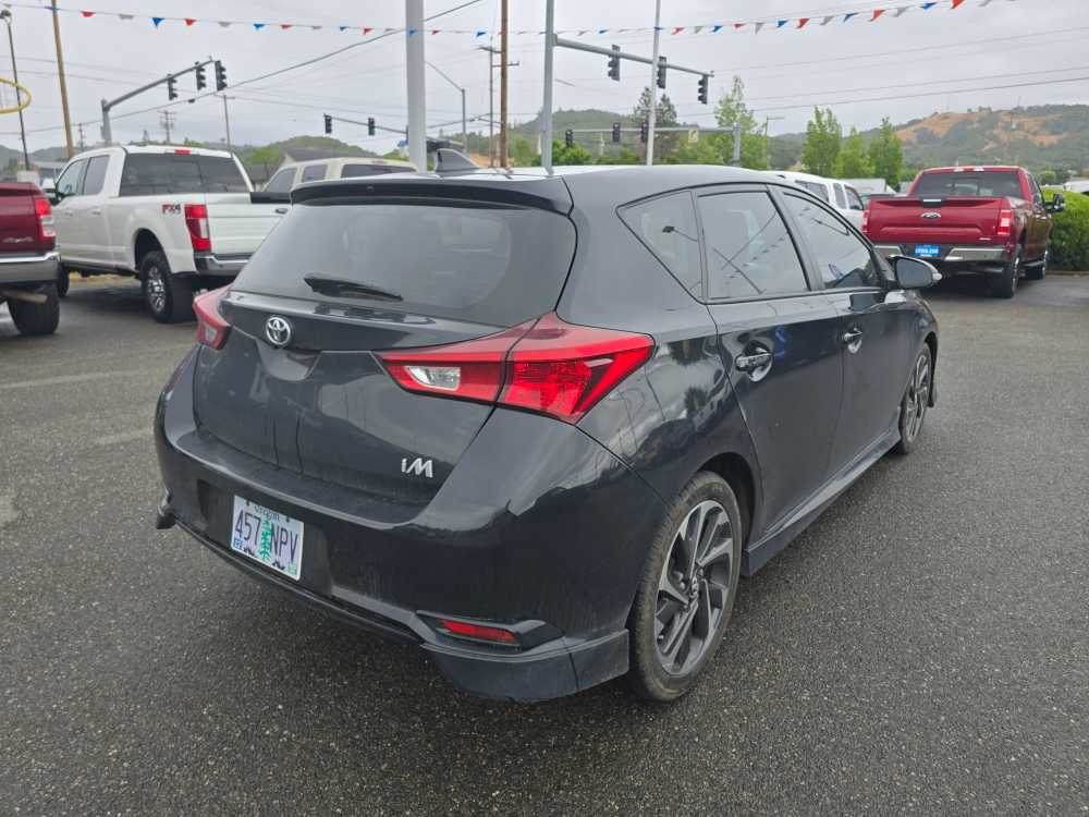Thumbnail: 2018 Toyota Corolla iM - 10