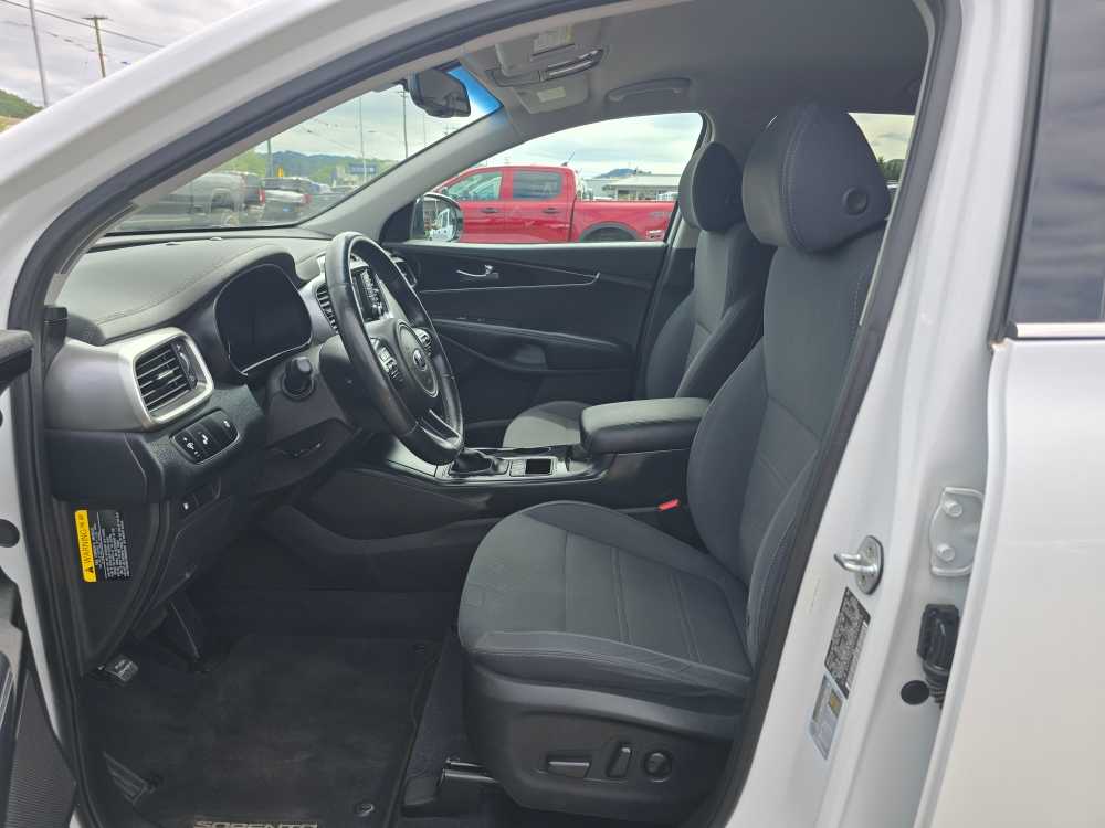 Thumbnail: 2018 Kia Sorento - 9