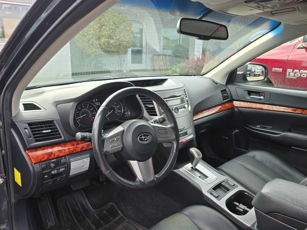 Thumbnail: 2010 Subaru Outback - 9