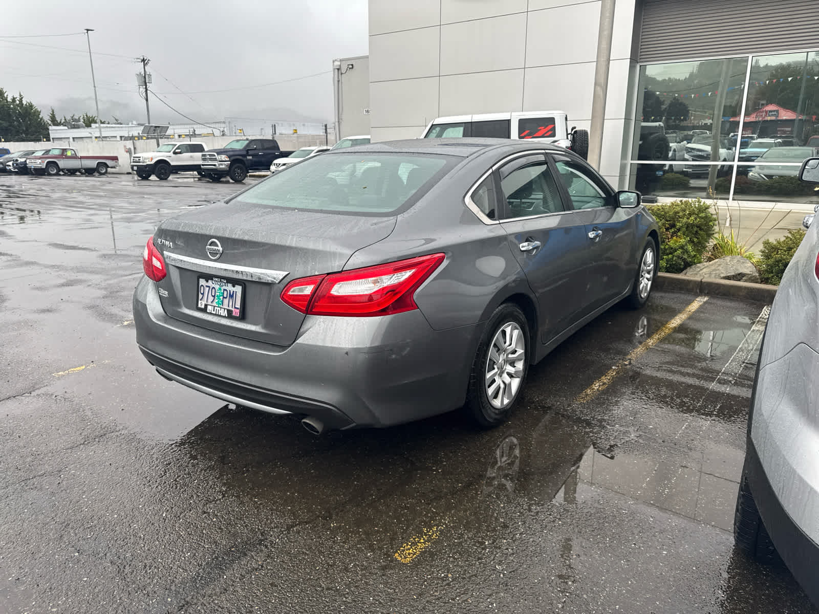 Thumbnail: 2017 Nissan Altima - 3