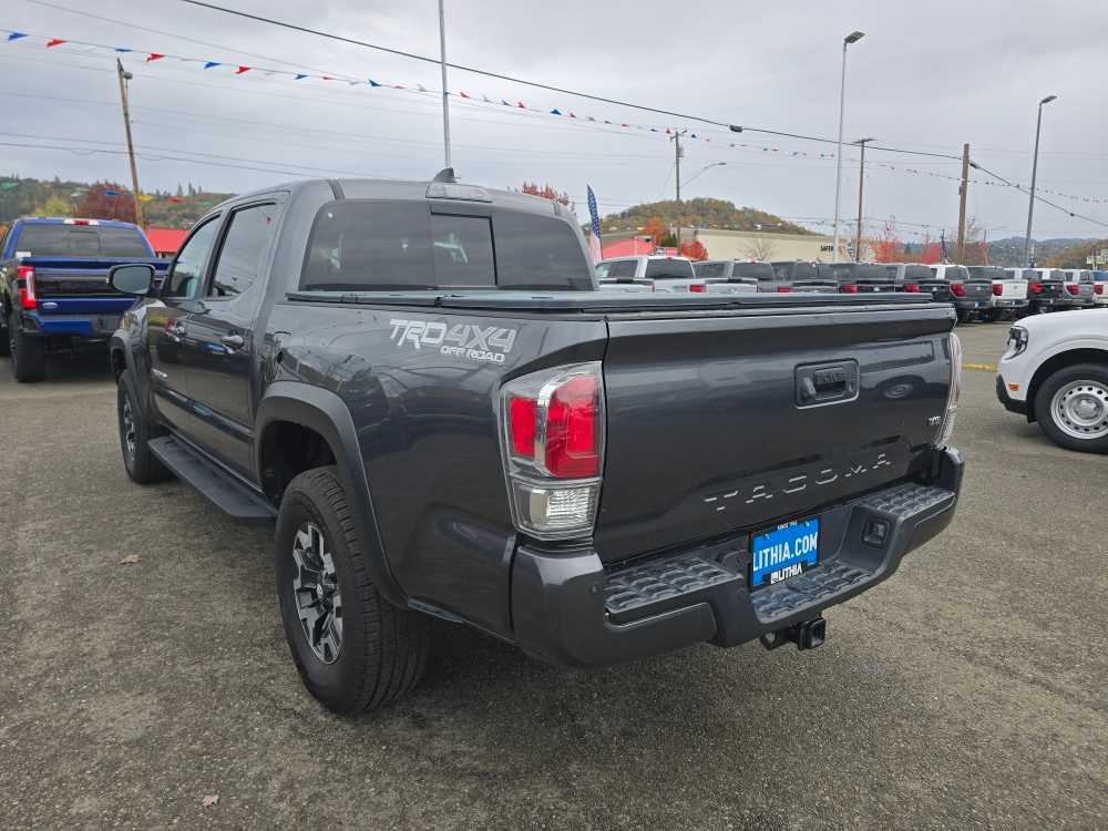 Thumbnail: 2021 Toyota Tacoma - 3