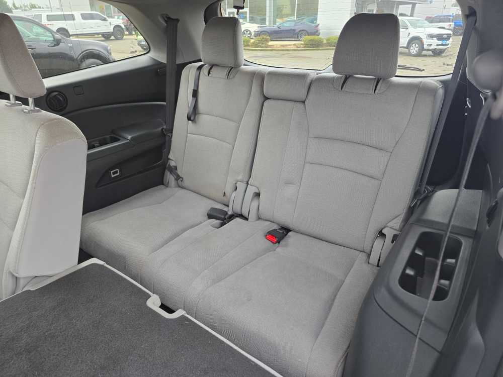 Thumbnail: 2016 Honda Pilot - 17