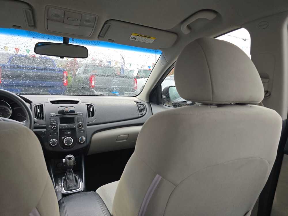 Thumbnail: 2011 Kia Forte - 15