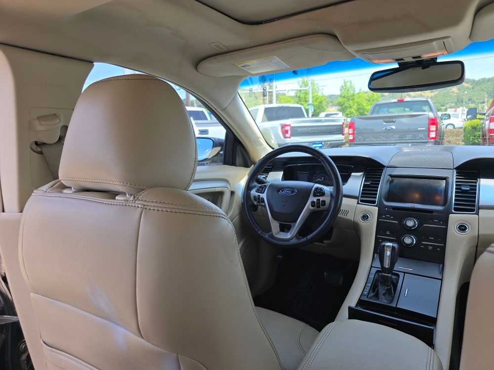 Thumbnail: 2013 Ford Taurus - 10