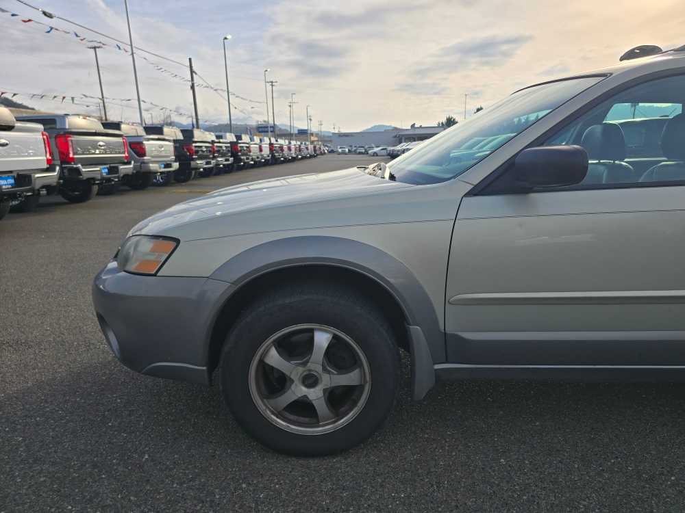 Thumbnail: 2005 Subaru Outback - 18