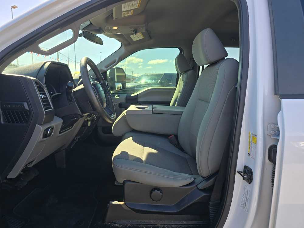 Thumbnail: 2020 Ford F-350 - 9