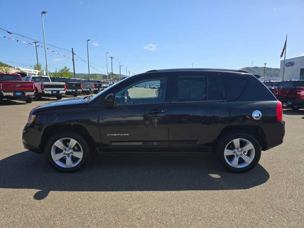 Thumbnail: 2011 Jeep Compass - 2