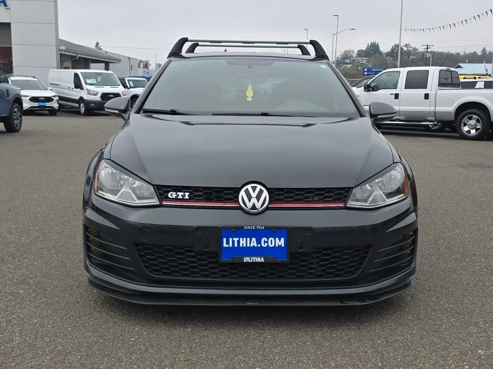 Thumbnail: 2016 Volkswagen Golf - 8