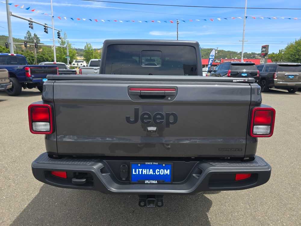 Thumbnail: 2020 Jeep Gladiator - 4