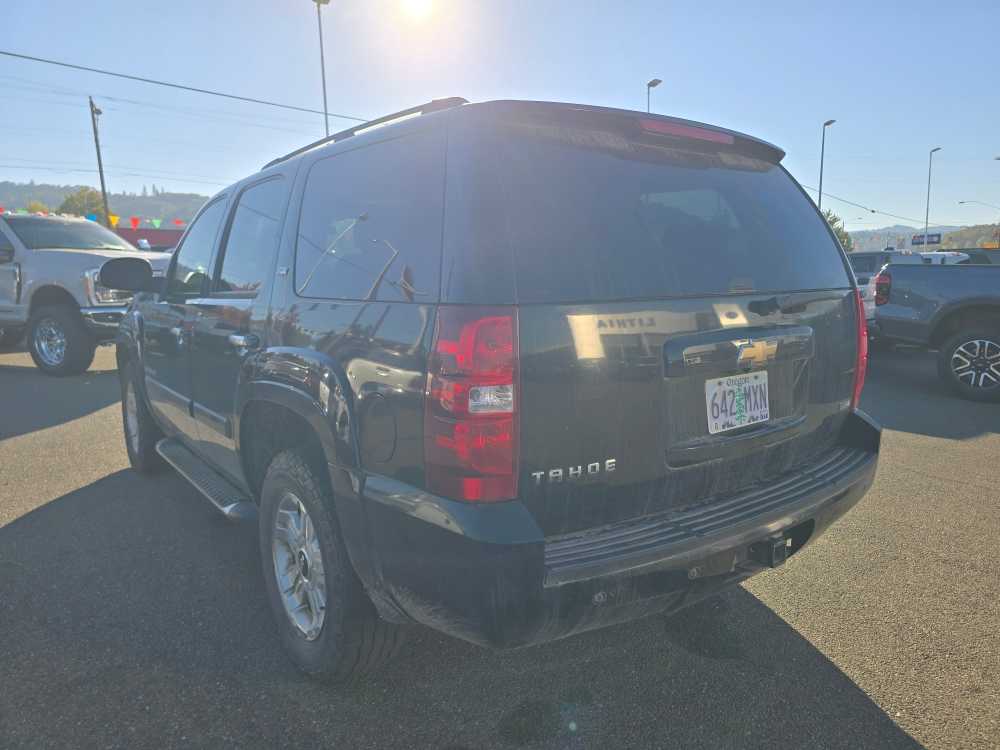 Thumbnail: 2007 Chevrolet Tahoe - 3
