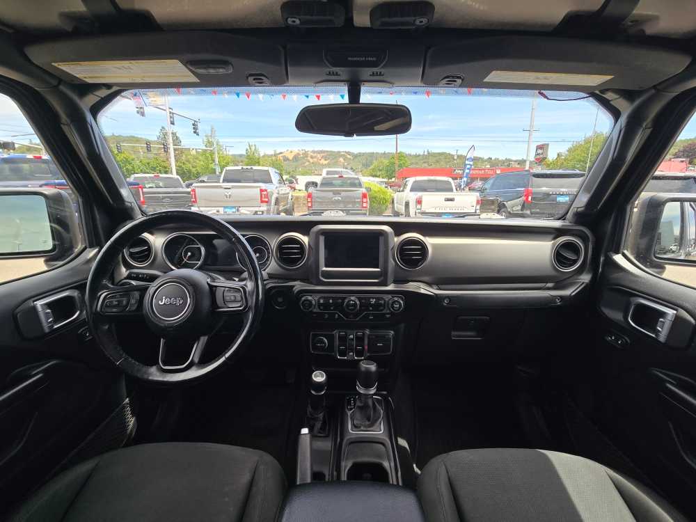 Thumbnail: 2020 Jeep Gladiator - 15