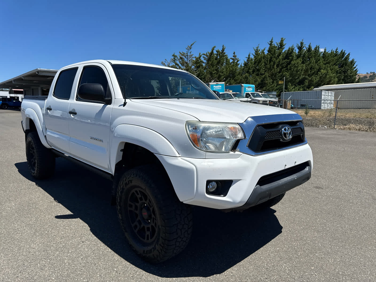 Thumbnail: 2015 Toyota Tacoma - 7