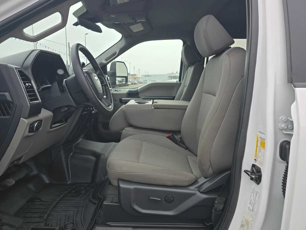 Thumbnail: 2022 Ford F-350 - 9