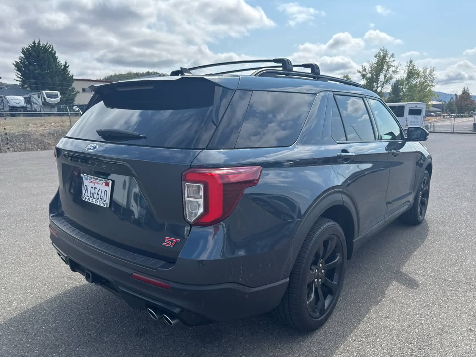 Thumbnail: 2022 Ford Explorer - 5