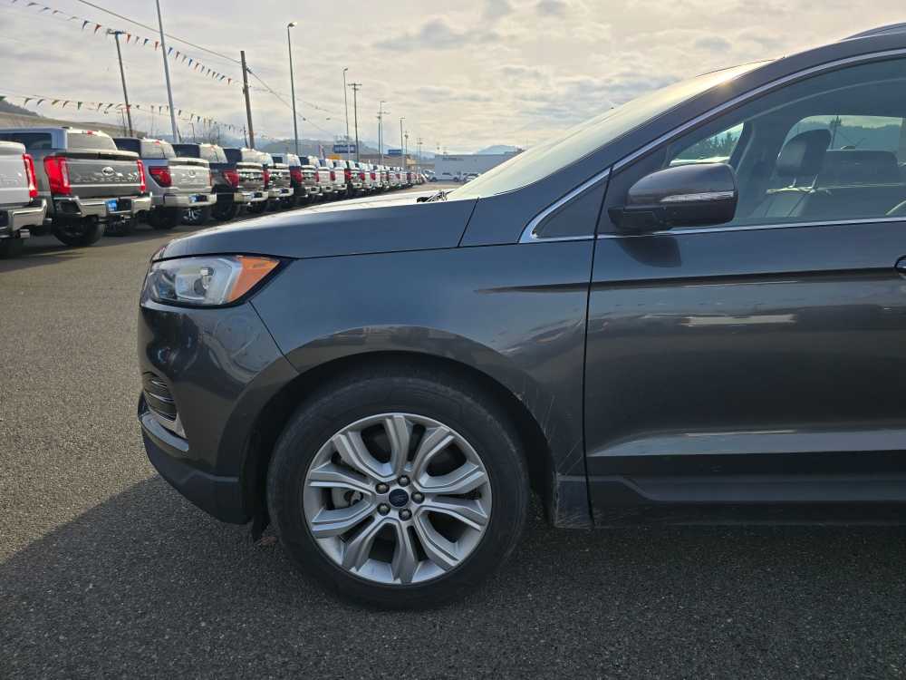 Thumbnail: 2019 Ford Edge - 6