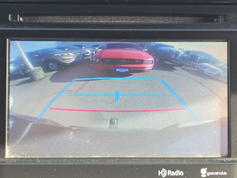 Thumbnail: 2015 Toyota Tacoma - 20