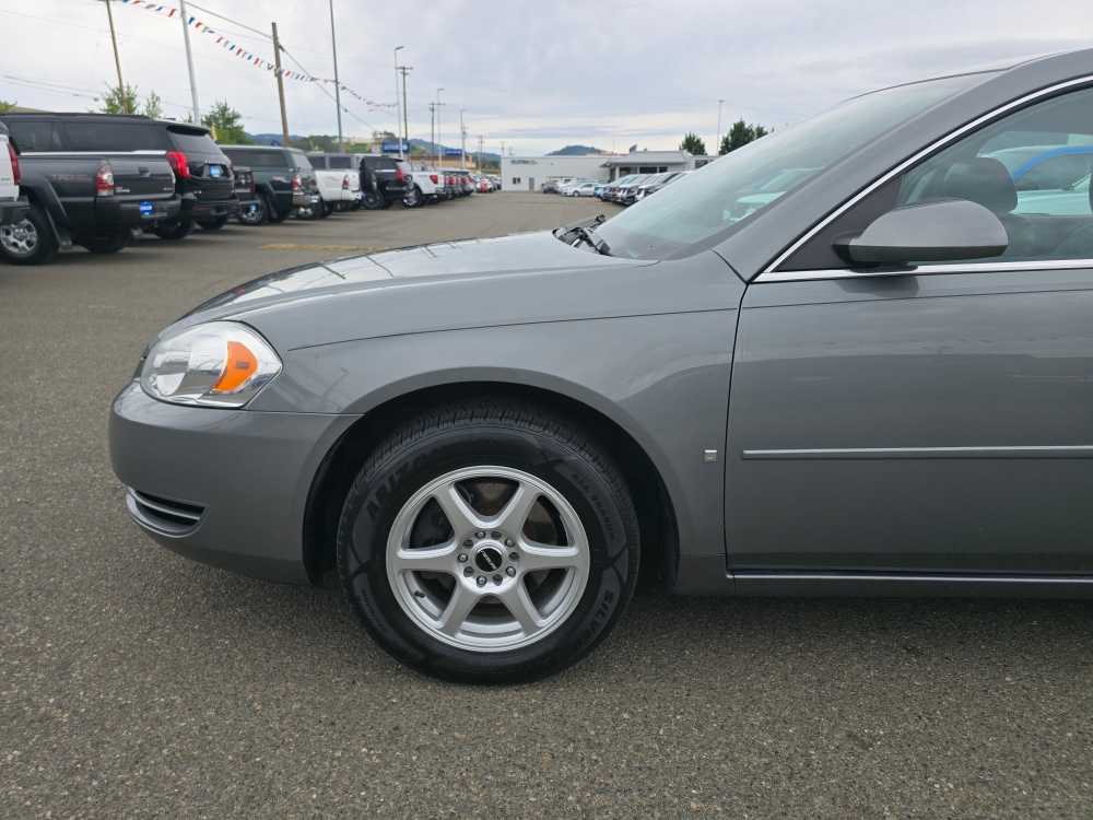 Thumbnail: 2008 Chevrolet Impala - 19