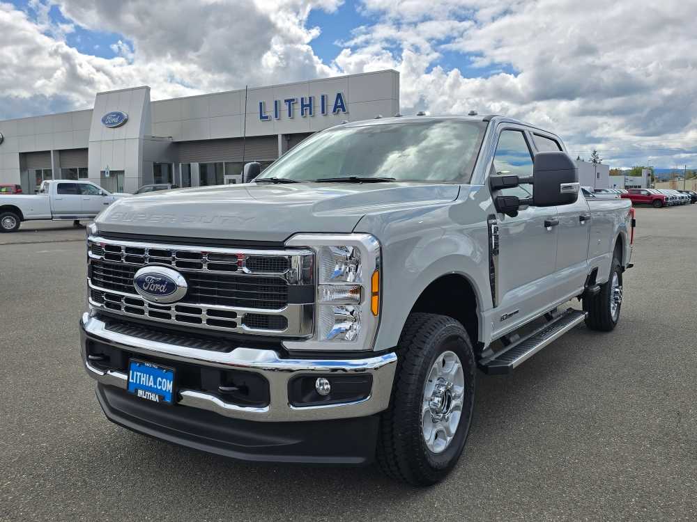 2025 Ford F-350 XLT -
                  Roseburg, OR