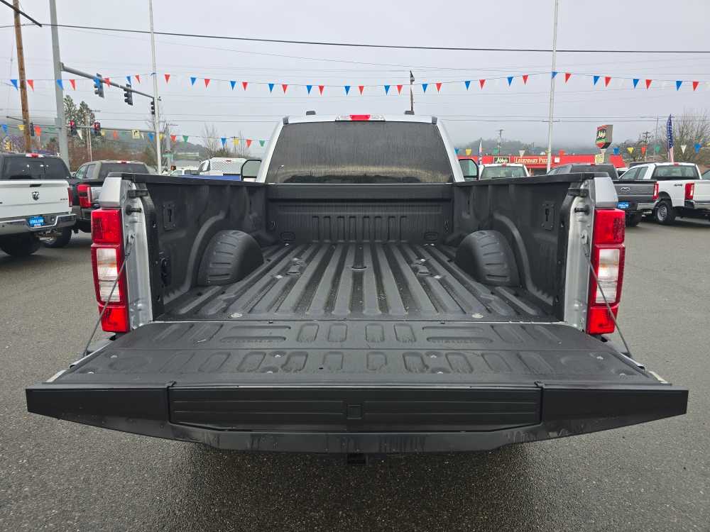 Thumbnail: 2022 Ford F-350 - 17