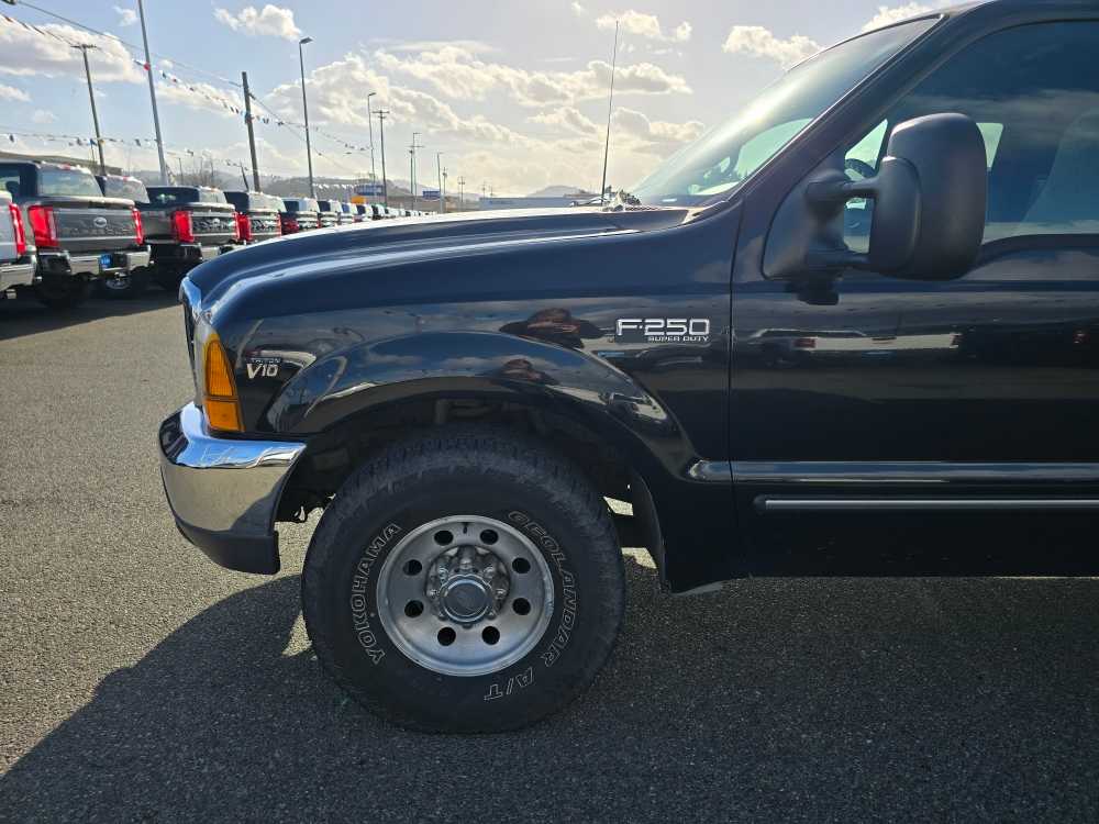 Thumbnail: 2000 Ford F-250 - 19