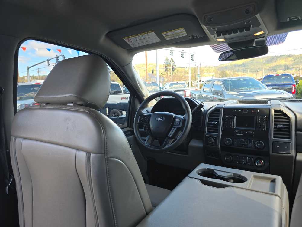 Thumbnail: 2020 Ford F-550 - 11